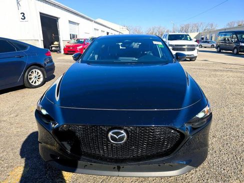 Used 2022 MAZDA MAZDA3 s image 4