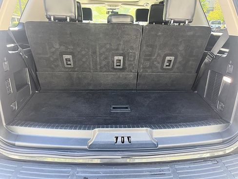 Used 2023 Ford Expedition XLT AWD/4WD image 25