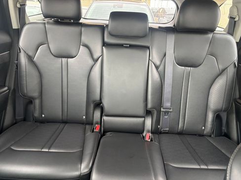 Used 2024 Kia Sorento S FWD image 41