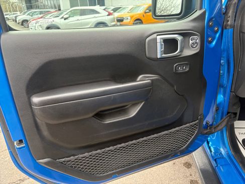 Used 2021 Jeep Wrangler Unlimited Sport image 11