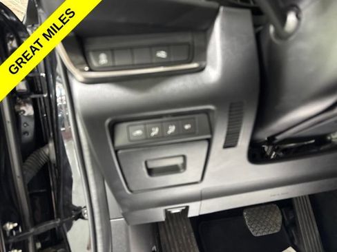 Used 2022 MAZDA CX-30 AWD 2.5 S w/ Premium Package image 16