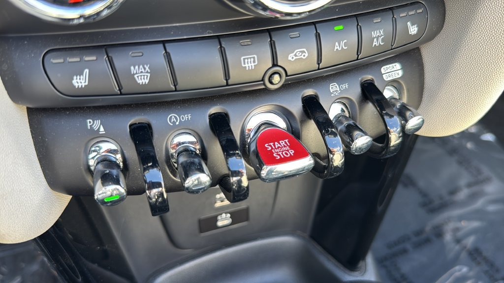 Used 2024 MINI Cooper S FWD image 28