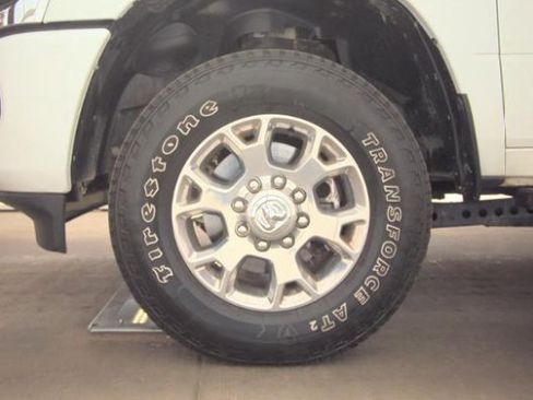Used 2024 RAM 2500 Laramie AWD/4WD image 19