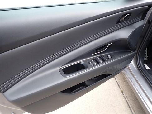 New 2025 Hyundai Elantra Sport image 14