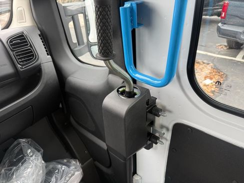 Used 2024 RAM ProMaster 3500 w/ Delivery Van Package FWD image 34