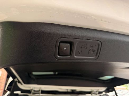 Used 2022 Ford Expedition Max Limited AWD/4WD image 29