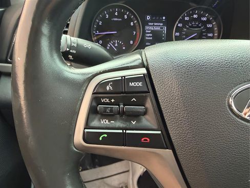 Used 2017 Hyundai Elantra Value Edition image 30