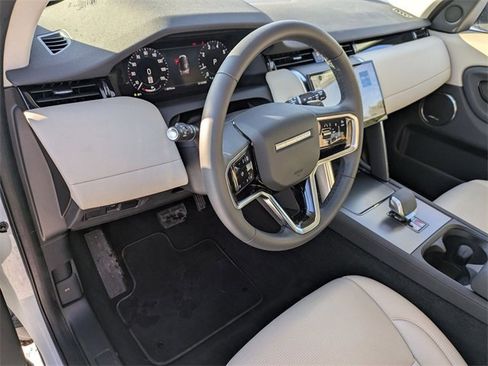 Used 2025 Land Rover Discovery Sport S image 7