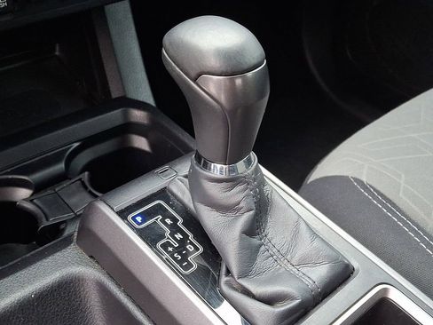 Used 2021 Toyota Tacoma TRD Sport w/ Technology Package AWD/4WD image 16