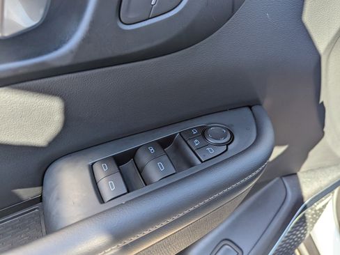 Certified 2025 Buick Enclave Preferred image 29