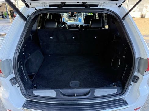 Used 2020 Jeep Grand Cherokee Overland image 37