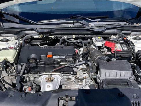 Used 2019 Honda Civic Sport image 9