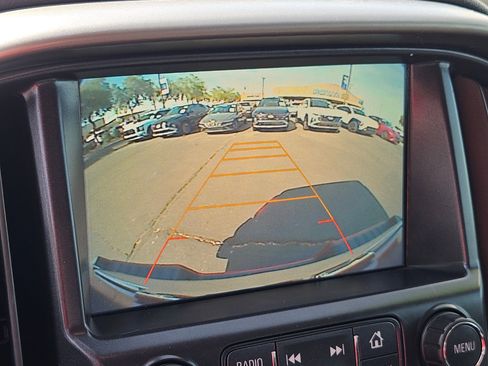 Used 2017 Chevrolet Colorado Z71 image 18