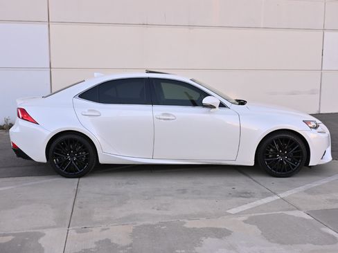 Used 2015 Lexus IS 250 w/ Premium Package RWD image 7