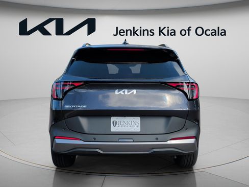 New 2026 Kia Sportage EX FWD image 8