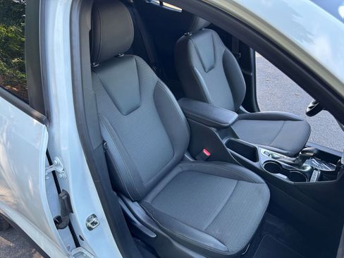 Used 2025 Buick Encore GX Preferred FWD image 35
