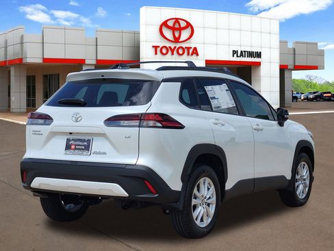 New 2026 Toyota Corolla Cross LE image 4