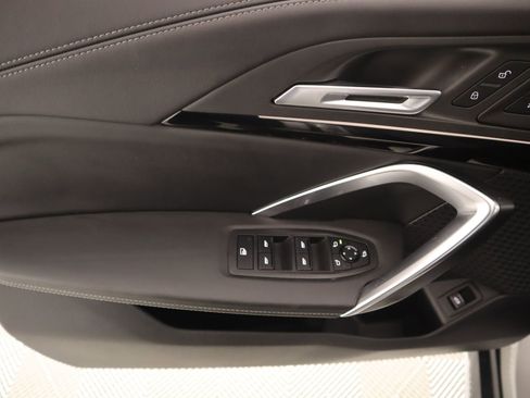 Used 2025 BMW X1 xDrive28i image 16