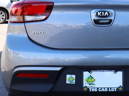 Used 2021 Kia Rio S FWD image 19