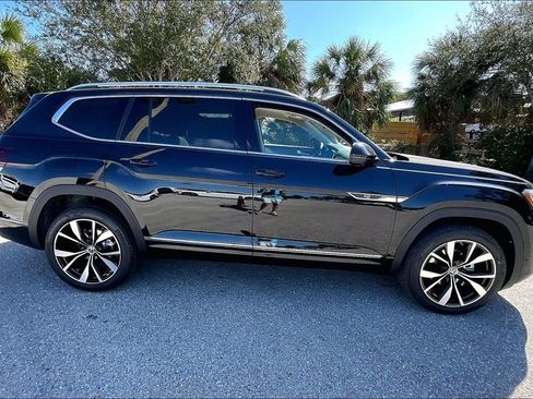 New 2026 Volkswagen Atlas SEL Premium R-Line AWD/4WD image 4