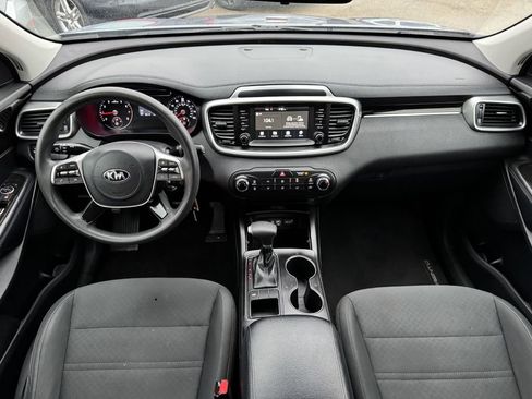 Used 2020 Kia Sorento LX image 22