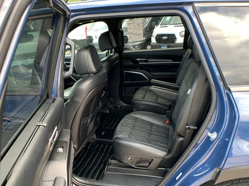 Used 2023 Kia Telluride SX X-Pro AWD/4WD image 22