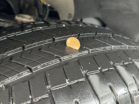 Used 2022 Ford F150 XLT w/ Equipment Group 302A High image 15