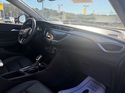 Used 2022 Buick Encore GX Essence w/ Advanced Technology Package image 16