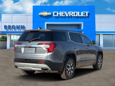 Used 2022 GMC Acadia SLE FWD image 3