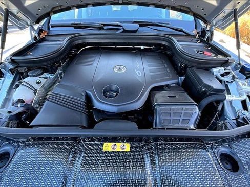 New 2026 Mercedes-Benz GLS 450 4MATIC image 14