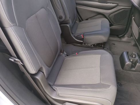New 2025 Jeep Grand Cherokee L Laredo w/ Luxury Tech Group I RWD image 21