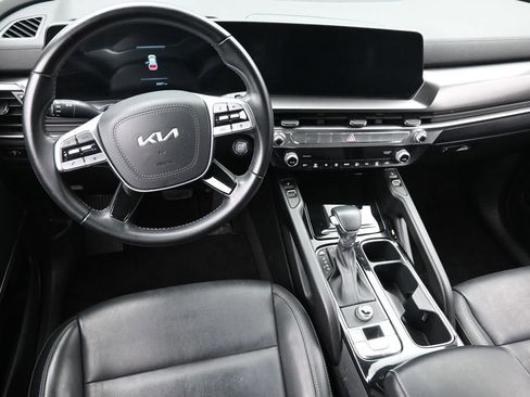 Used 2025 Kia Telluride S FWD image 12