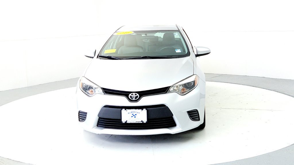 Used 2016 Toyota Corolla LE FWD image 8