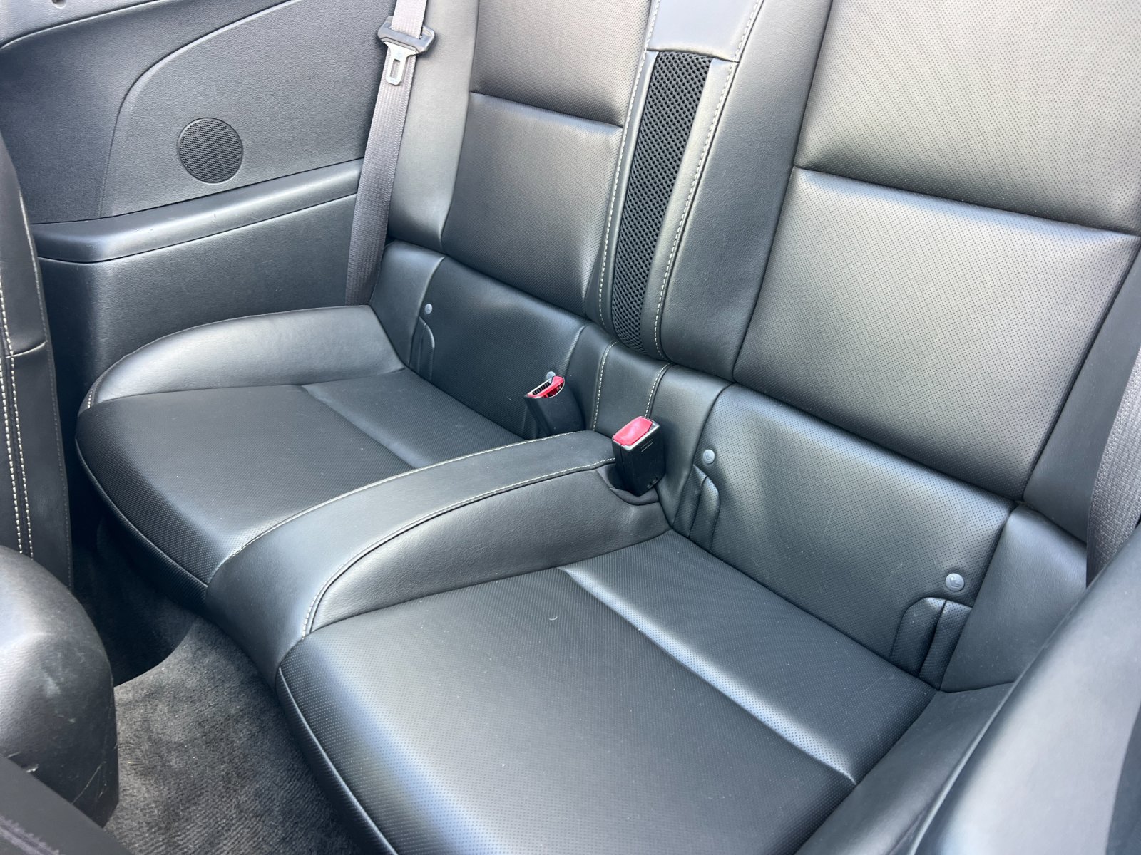 Used 2015 Chevrolet Camaro LT RWD image 13