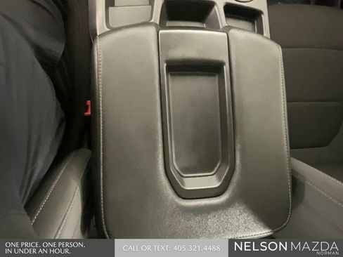 Used 2021 Chevrolet Silverado 1500 LT AWD/4WD image 39
