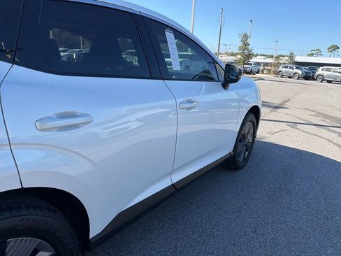 Certified 2025 Nissan Murano SL image 12