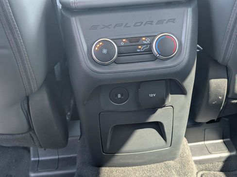 Used 2026 Ford Explorer Active w/ Active Comfort Package RWD image 24