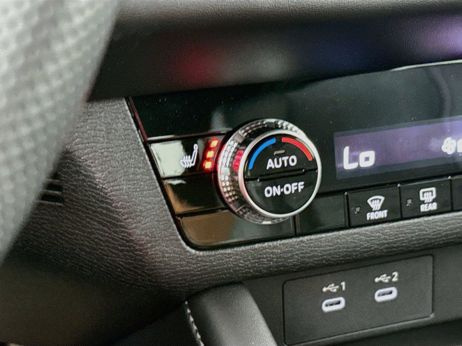 New 2026 Mitsubishi Outlander SE FWD image 16