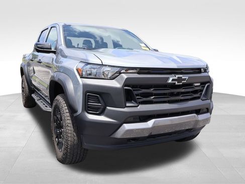 Used 2026 Chevrolet Colorado Trail Boss AWD/4WD image 13