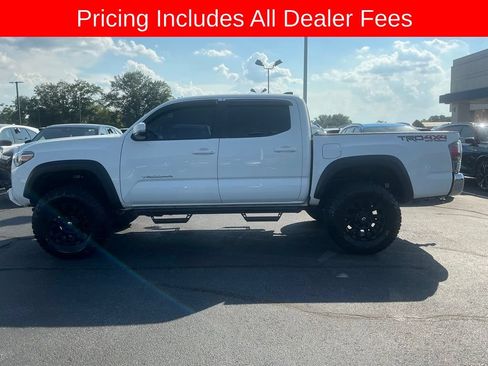 Used 2020 Toyota Tacoma TRD Off-Road AWD/4WD image 2