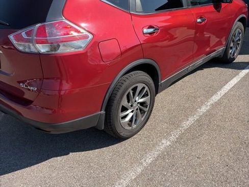 Used 2015 Nissan Rogue SL w/ SL Premium Package image 4
