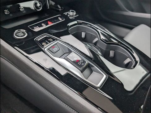 Used 2025 Audi A5 2.0T Premium Plus w/ Premium Plus AWD/4WD image 19