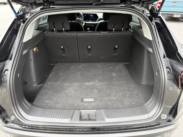 Used 2026 Chevrolet Trax LS w/ LS Convenience Package FWD image 18