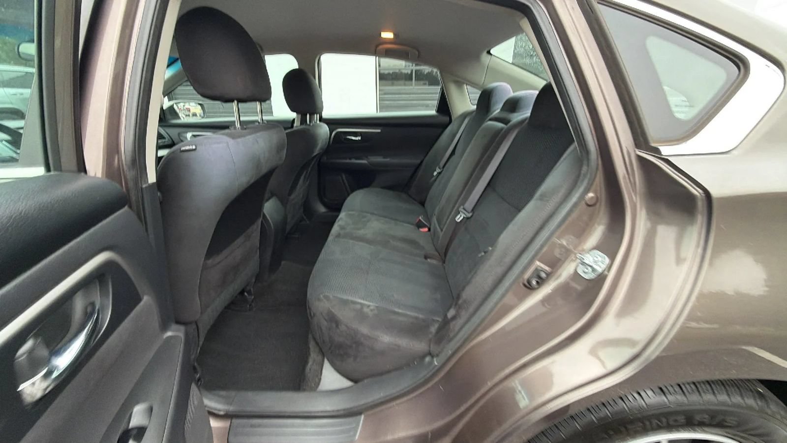 Used 2015 Nissan Altima 2.5 S w/ Power Driver Seat Package FWD image 34