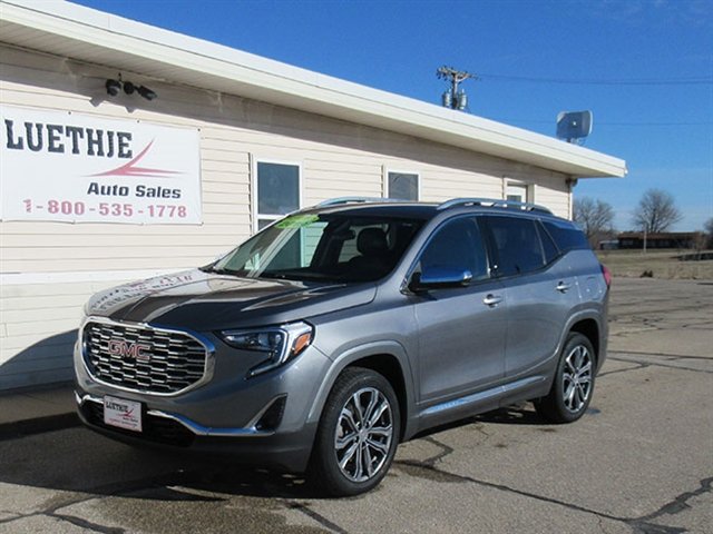 Used 2018 GMC Terrain Denali w/ Driver Alert Package II AWD/4WD image 2