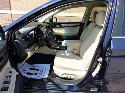 Used 2018 Subaru Outback 2.5i Premium AWD/4WD image 22