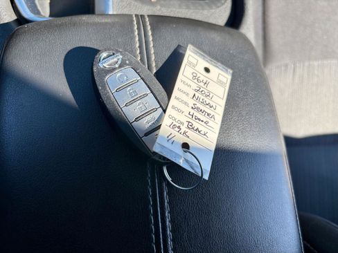 Used 2021 Nissan Sentra SV FWD image 17