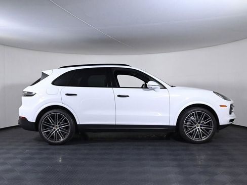 Certified 2023 Porsche Cayenne Platinum Edition AWD/4WD image 8
