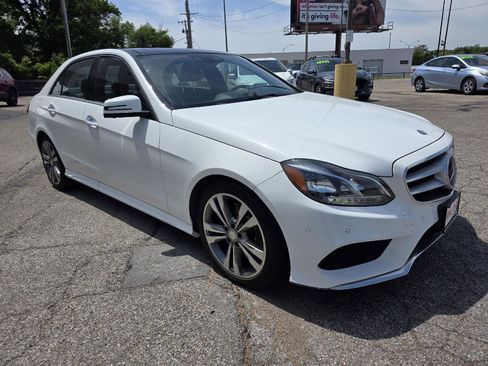 Used 2016 Mercedes-Benz E 350 Sedan w/ Premium Package image 3