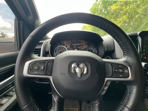 Used 2024 RAM 2500 Big Horn w/ Night Edition AWD/4WD image 28